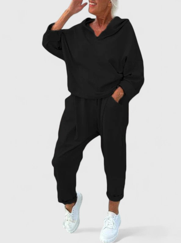 Clara | Comfortable Hooded Sweatshirt Set
