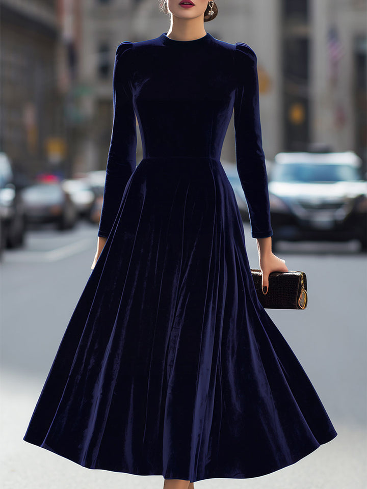 Larah – Luxurious Velvet Long-Sleeve Midi Dress