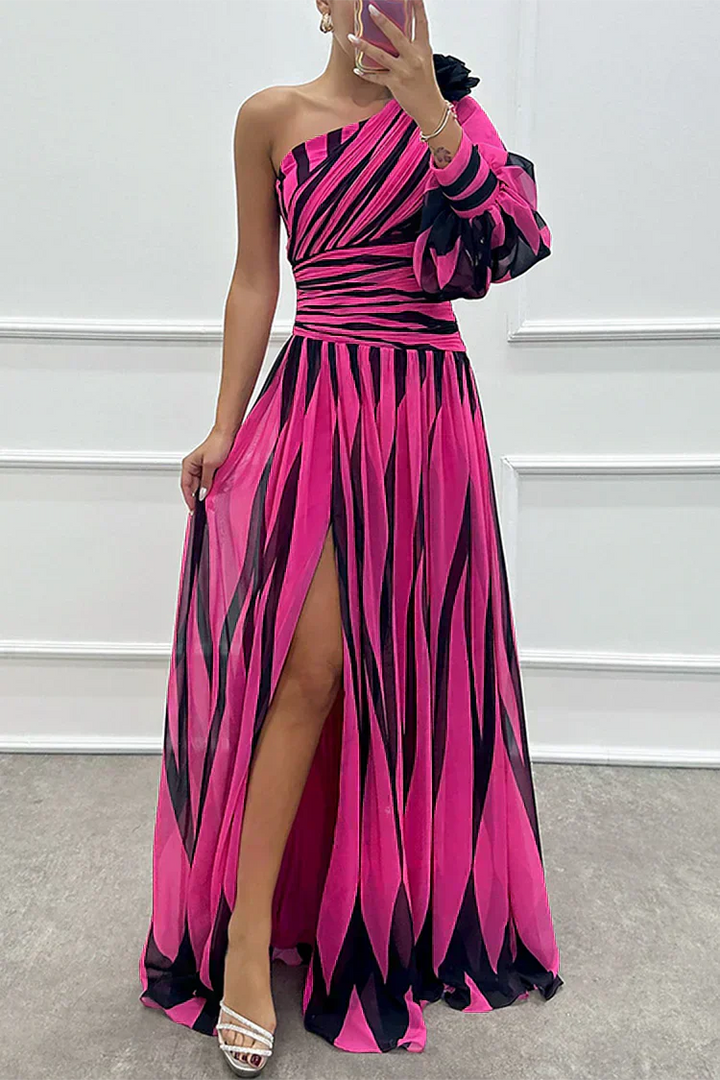 Shiloh - Elegant Striped Maxi Dress with One Shoulder
