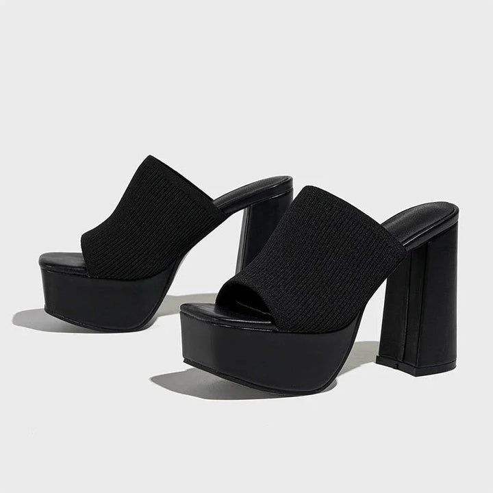 Penélope Block Heel Pumps