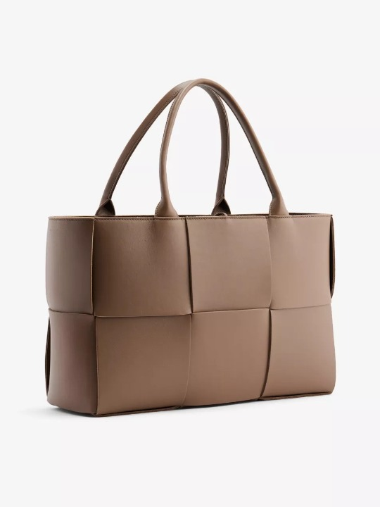 Clara | Serelune Tote Bag