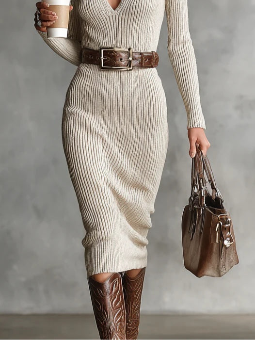 Valériea | Elegant Fitted Dress with Belt