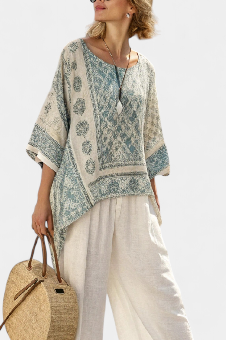 Annalisa – Comfortable Printed Blouse and Wide Leg White Pants